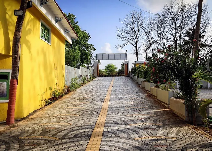 Hardys Villa Resort Daman